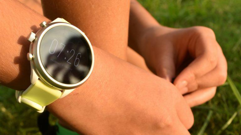 Read more about the article What is Your Sports Watch Actually Telling You?